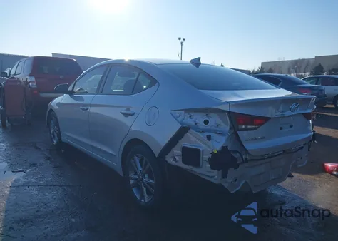 2017 Hyundai Elantra Value Edition из США, поврежденный, VIN KMHD84LF5HU247080